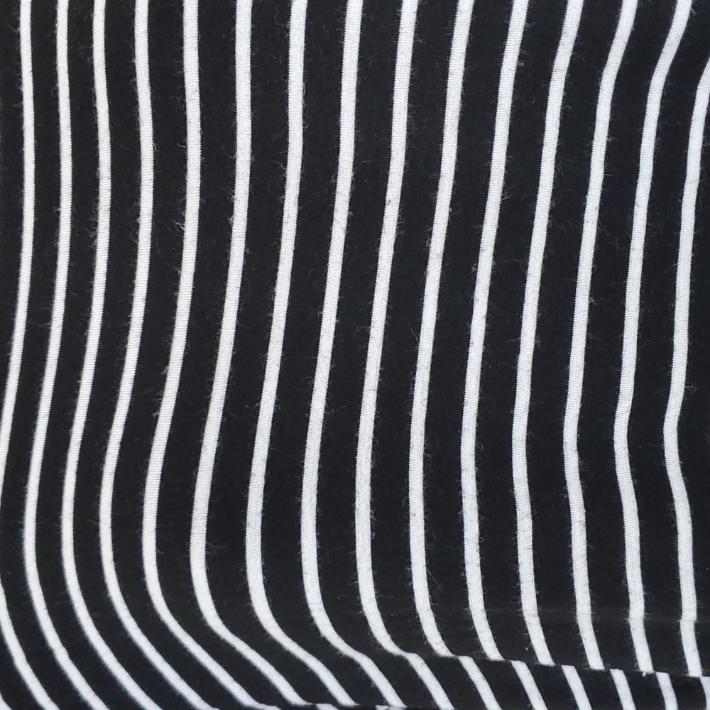 Cute split back tee - Picture 4 of 5